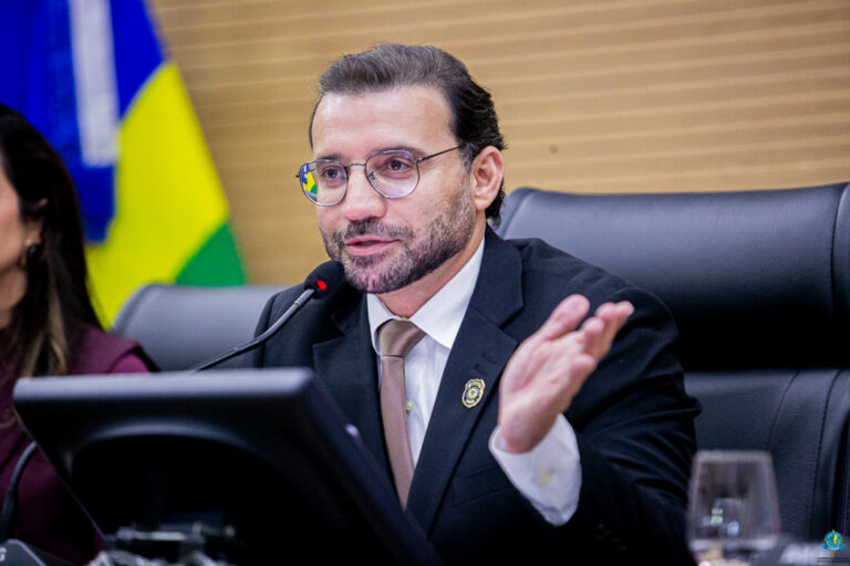 Ribeiro do Sinpol propõe criação de código estadual para proteger crianças e adolescentes