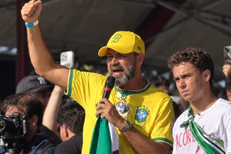 ESCOLHIDO POR BOLSONARO